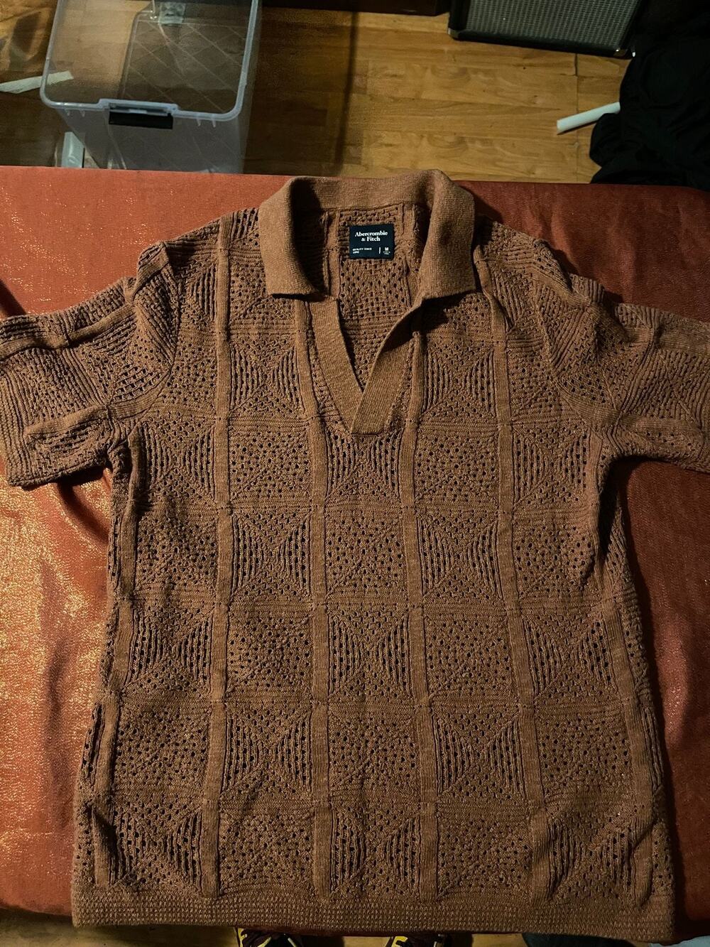 Abercrombie Fitch Sweater Mens M Short Sleeve Open Knit Polo Collar VNeck Brown